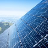 Une quinzaine d'organisations environnementales soutiennent la loi sur l'électricité soumise au vote le 9 juin (photo d'illustration). KEYSTONE/LAURENT GILLIERON